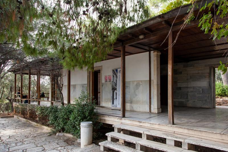 outside Dimitris Pikionis´Pavillion 2018