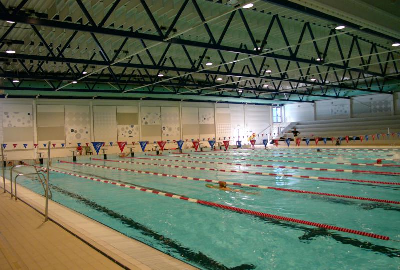 Aarhus Svømmestadion, 2003. 125 m2 udsmykning
