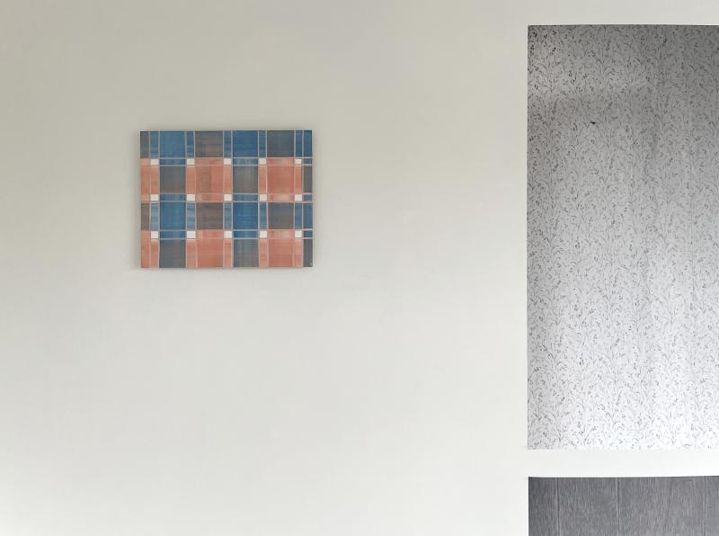 Skjorte, rød, blå og hvidternet, 30 x 38 cm, pigment på krideret mdf